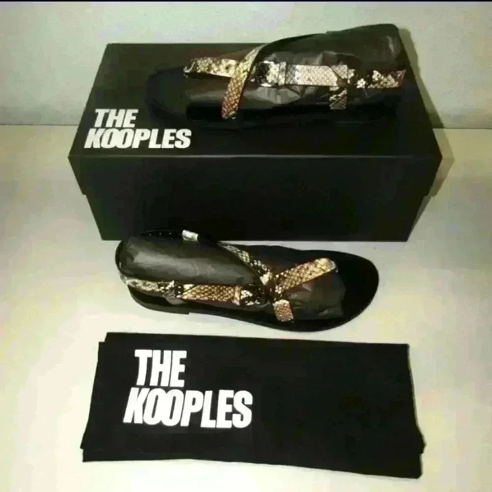 The Kooples - Snakeskin-Effect Flat Leather Sandals - Size 8.5
